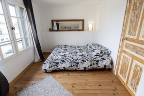 2 chambres, fer et planche à repasser, Wi-Fi gratuit