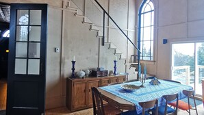 Dining - The Avalon Church Cottage (Gussetts Cove)