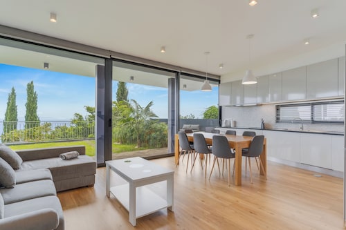 Cristiano Ronaldo Airport View