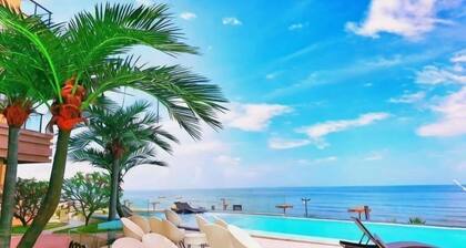 Good Time Seaview Hotel