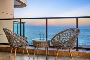 Property grounds - Good Time Seaview Hotel (Huidong)