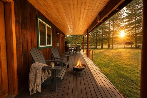Views | Dogs | Hot Tub | Firepit | BBQ | Family