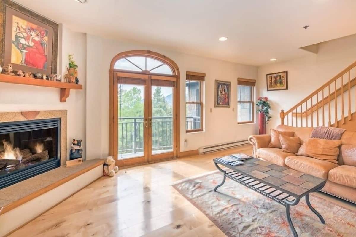 Condo, 4 Bedrooms | Living area