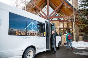 Property grounds - Bear Creek Lodge by Alpine Lodging Telluride (Telluride)