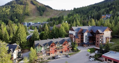 Very nicely appointed 3 Bedroom, 2 Bath Condo. Sleeps 8