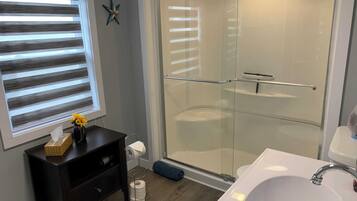 Bathtub, hair dryer, towels