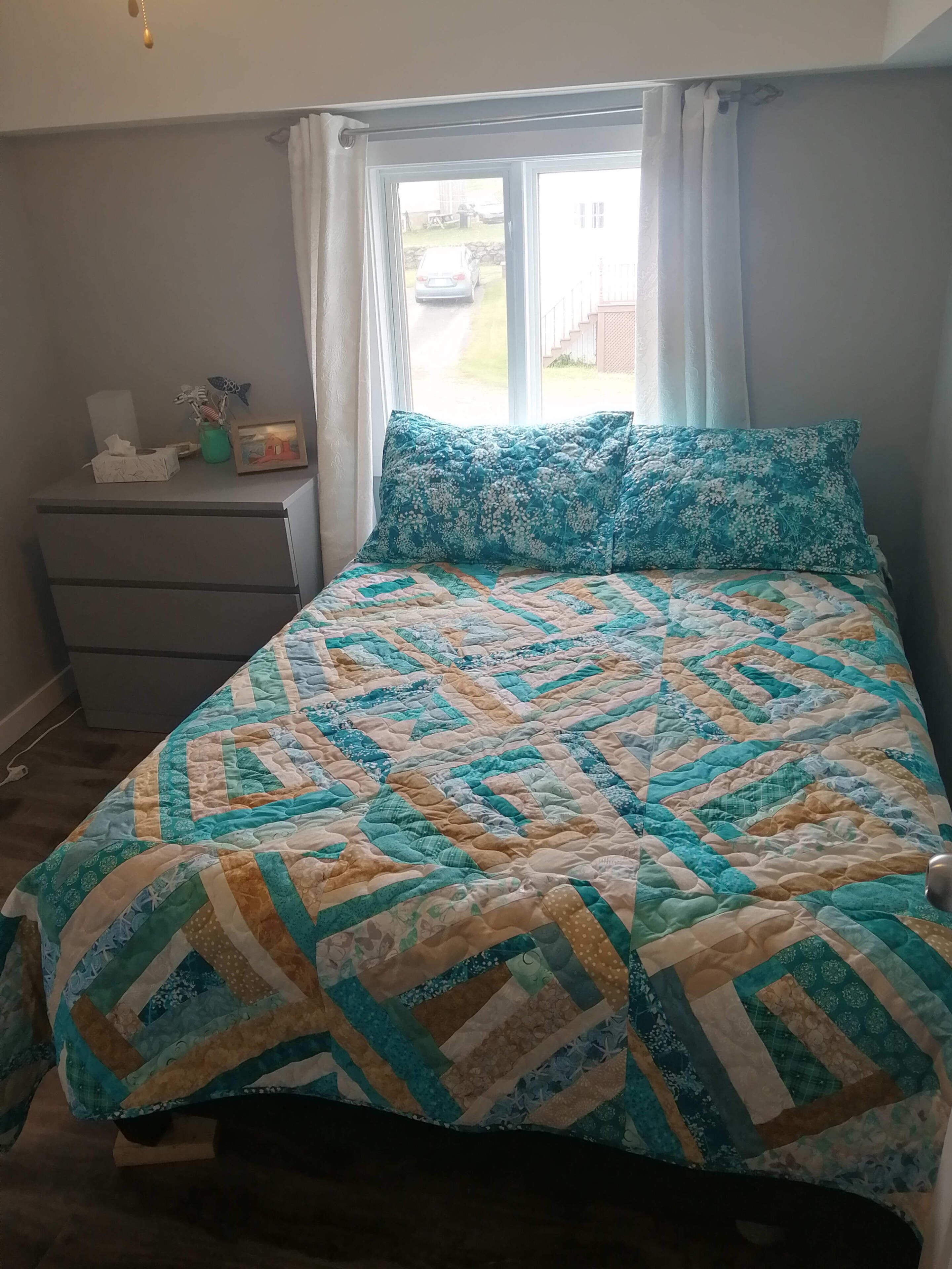 4 chambres, fer et planche à repasser, Wi-Fi, draps fournis