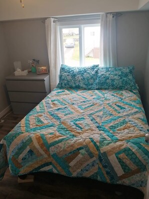 4 Schlafzimmer, Bügeleisen/Bügelbrett, WLAN, Bettwäsche