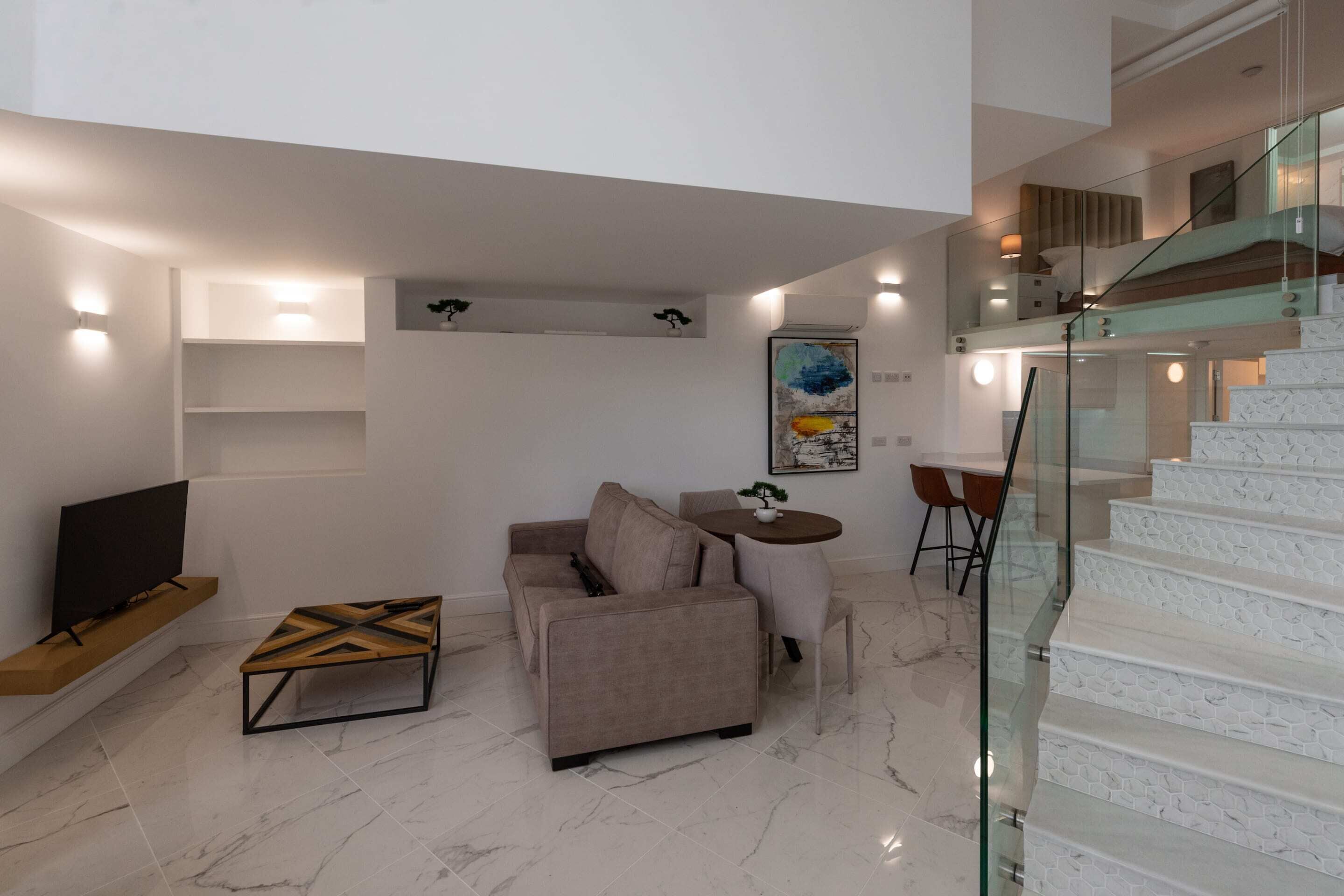 Beachfront Maisonette-hosted by Sweetstay