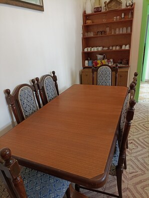 Shared fridge, coffee/tea maker, electric kettle - Issa's House  (Bethlehem)