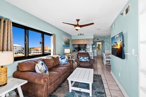 Smart TV - 🌞🌴Beachfront Navarre Condo | Pool + Stunning Views | Sundes 134 (Navarre Beach)