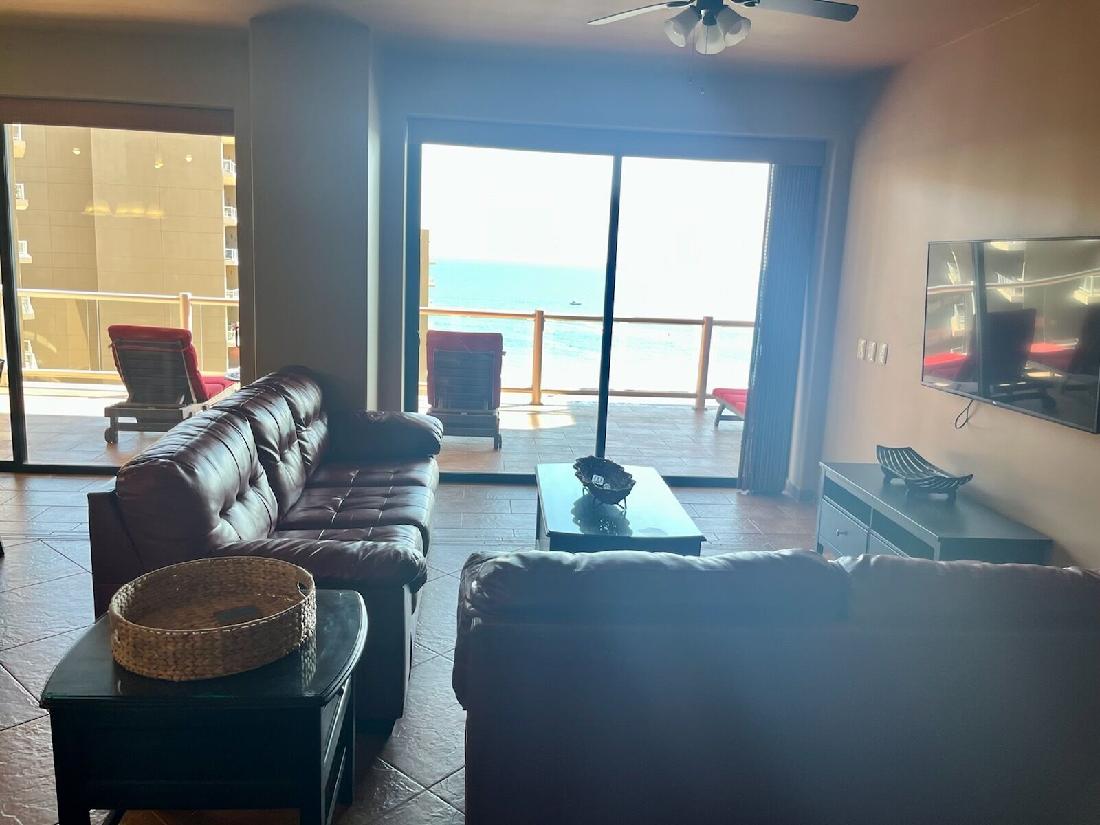 Smart TV, DVD player