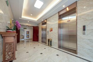 Interior - Liya Plaza Hotel (Tonglu Fuchunjiang Branch) (Tonglu)