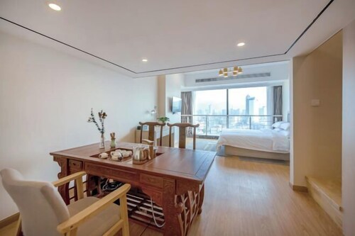 Liya Plaza Hotel (Tonglu Fuchunjiang Branch)