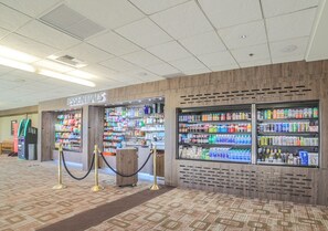 Gift shop - MGM Signature | 32nd Floor 2BR Combo | City View & Balcony | No Resort Fee (LAS VEGAS)