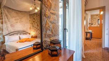 2 bedrooms, in-room safe, iron/ironing board, travel crib