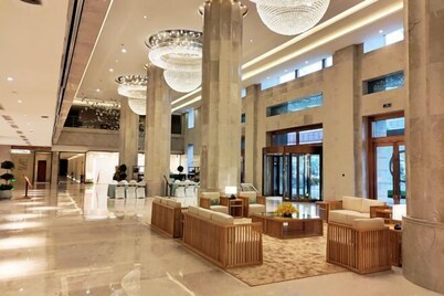 Zhonghe Tianyi Hotel