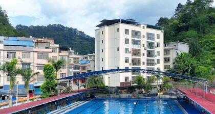 Vienna International Hotel (Bama)