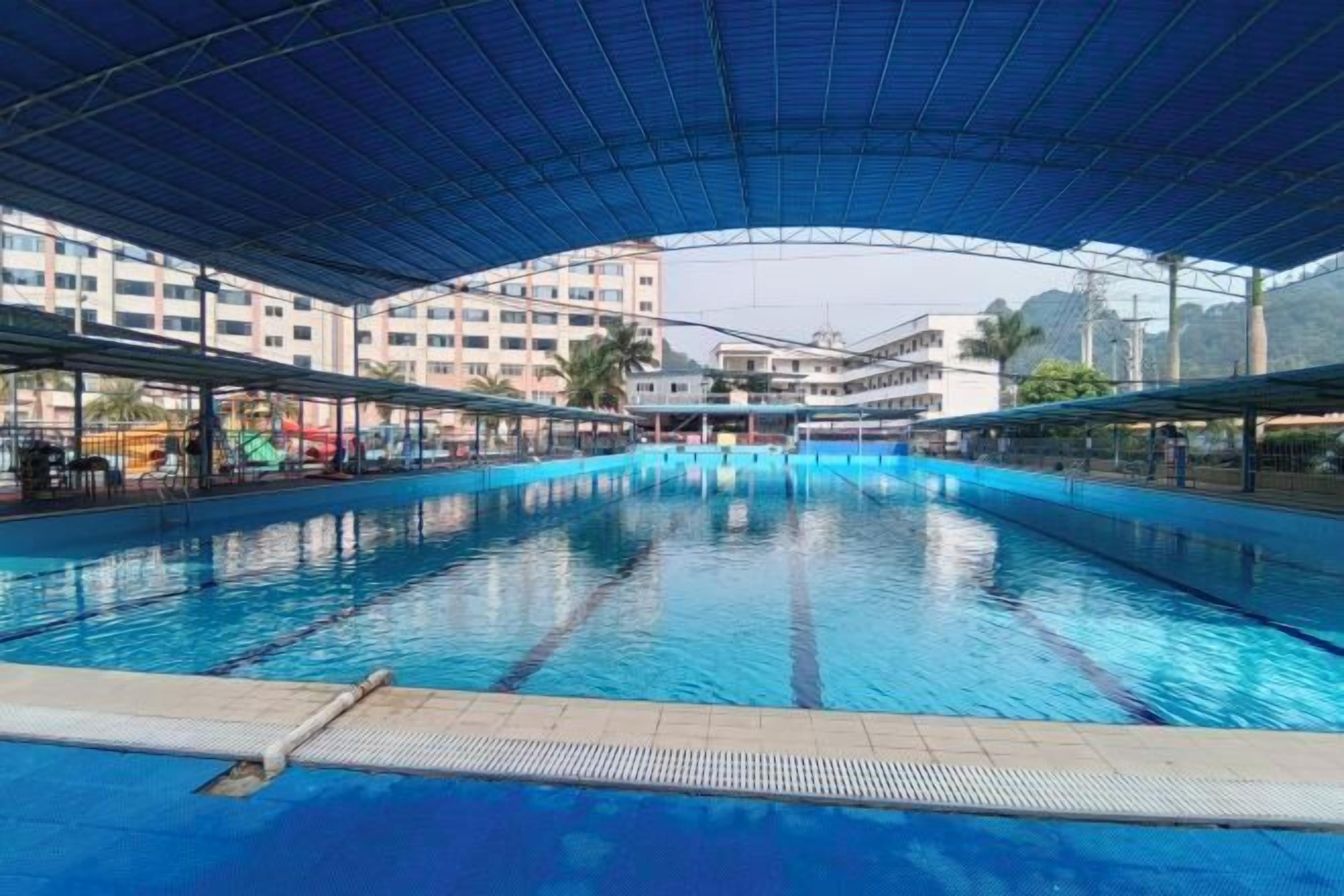 Udendørs pool