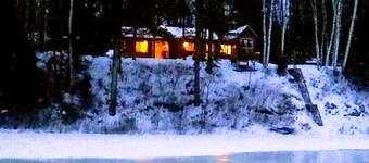 Cozy Cabin on the River