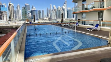 Piscine extérieure, piscine chauffée