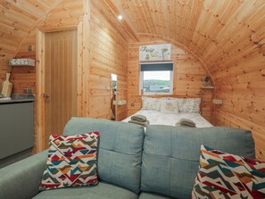 1 chambre, décoration personnalisée, ameublement personnalisé