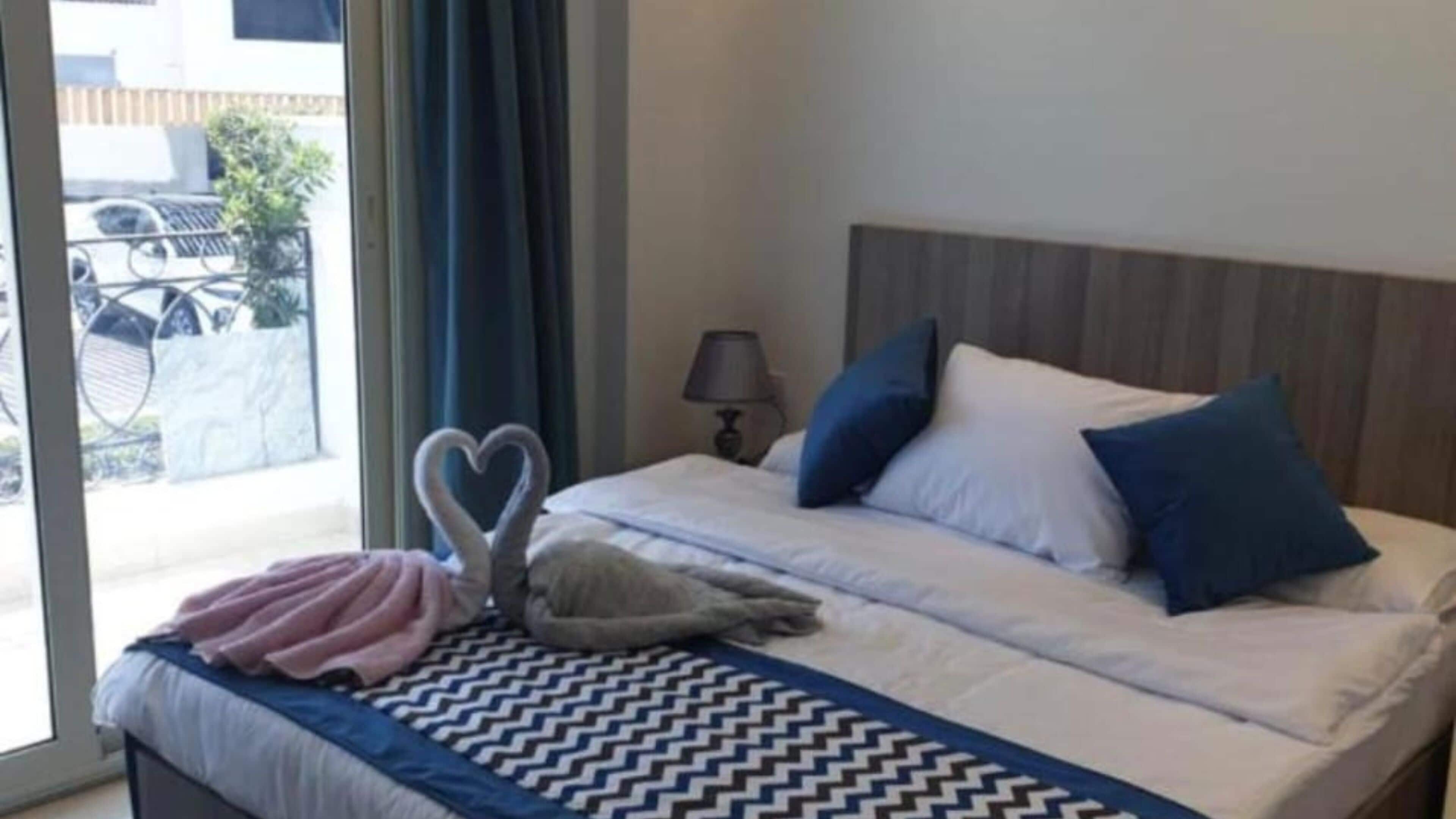 2 bedrooms, hypo-allergenic bedding, individually decorated