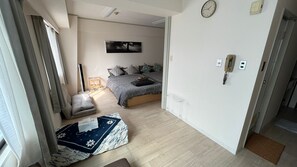 City Studio, City View | Living area