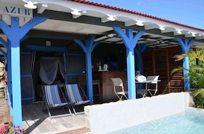 Outdoor dining - Cases créoles classified 4**** with private pools (Terre-de-Bas)