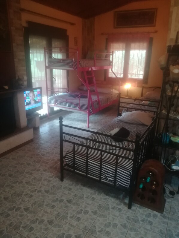 2 habitaciones, wifi y ropa de cama