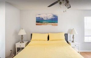 3 habitaciones, tabla de planchar con plancha, wifi y ropa de cama 