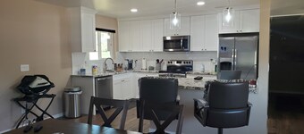 Relax & Enjoy the sun on the Covered Patio & Golf Course View