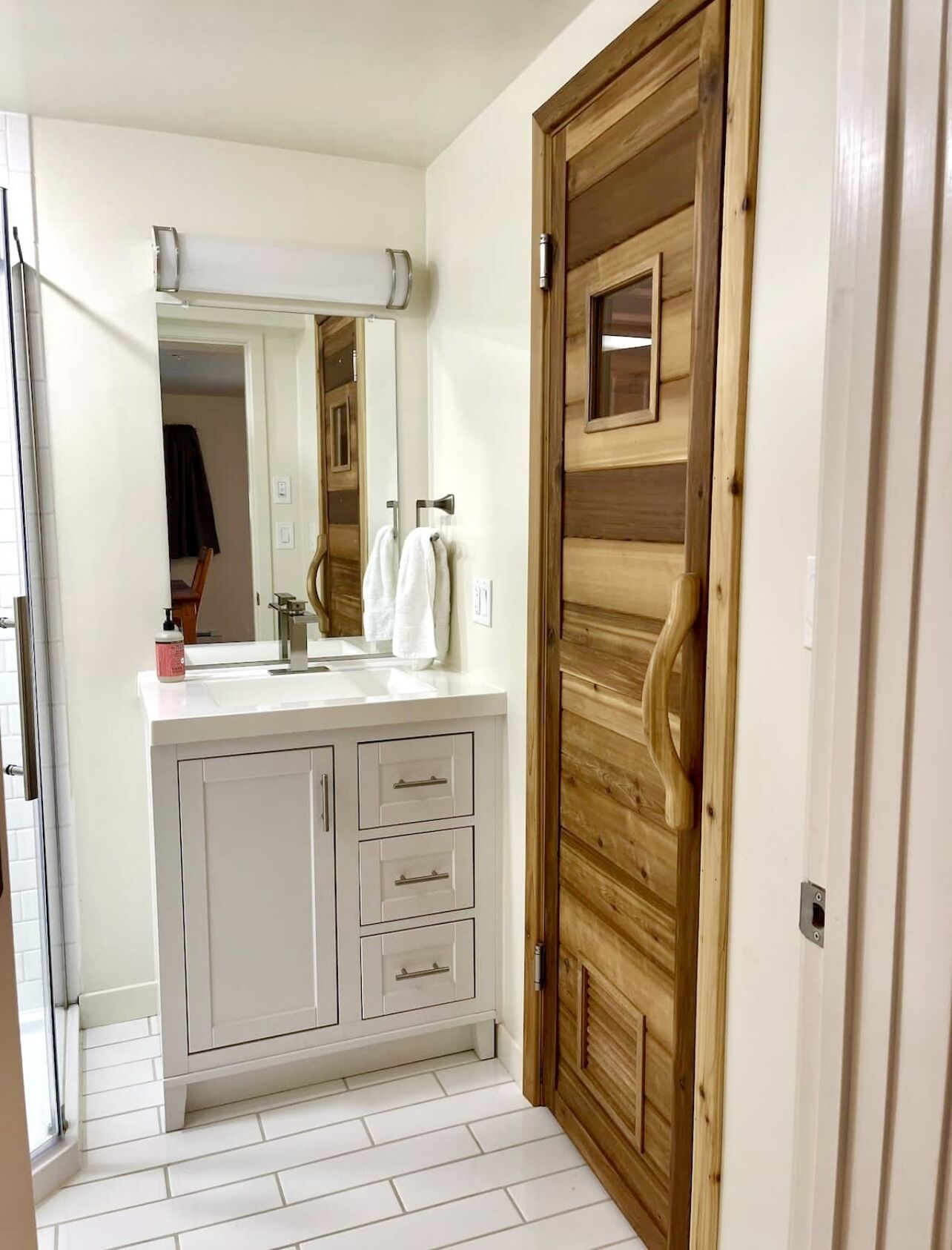 淋浴設備、風筒、提供毛巾、番梘