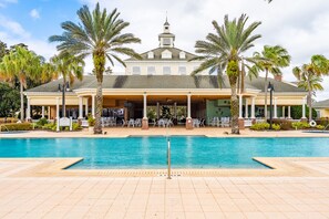 Alberca al aire libre 