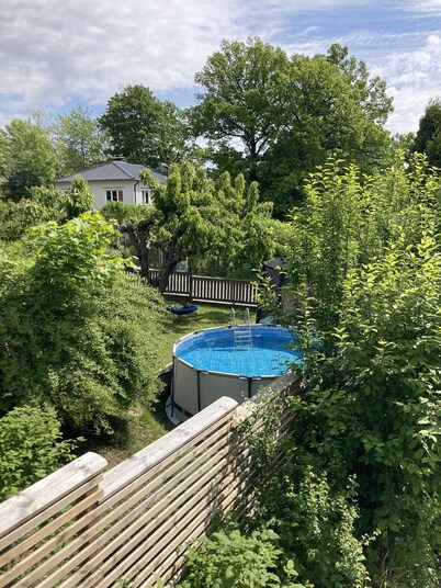 Family friendly house 10 minutes from Stockholm City and Nature reserves.