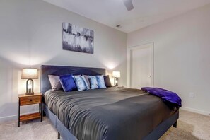 1 chambre, bureau, fer et planche à repasser, Wi-Fi