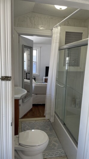 Bathroom - Amazing beach views with just steps from the beach! (Atlantic City)