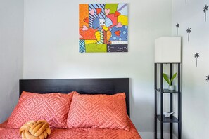 2 chambres, literie de qualité supérieure, bureau, rideaux occultants