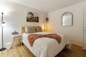 4 bedrooms, iron/ironing board, travel cot, WiFi