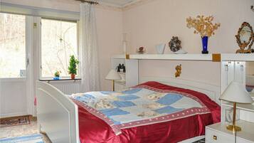 2 bedrooms, free WiFi