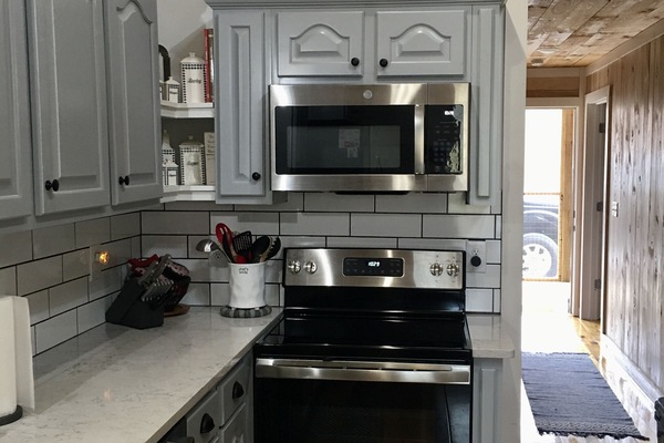 Refrigerador, microondas, horno, placa de cocina