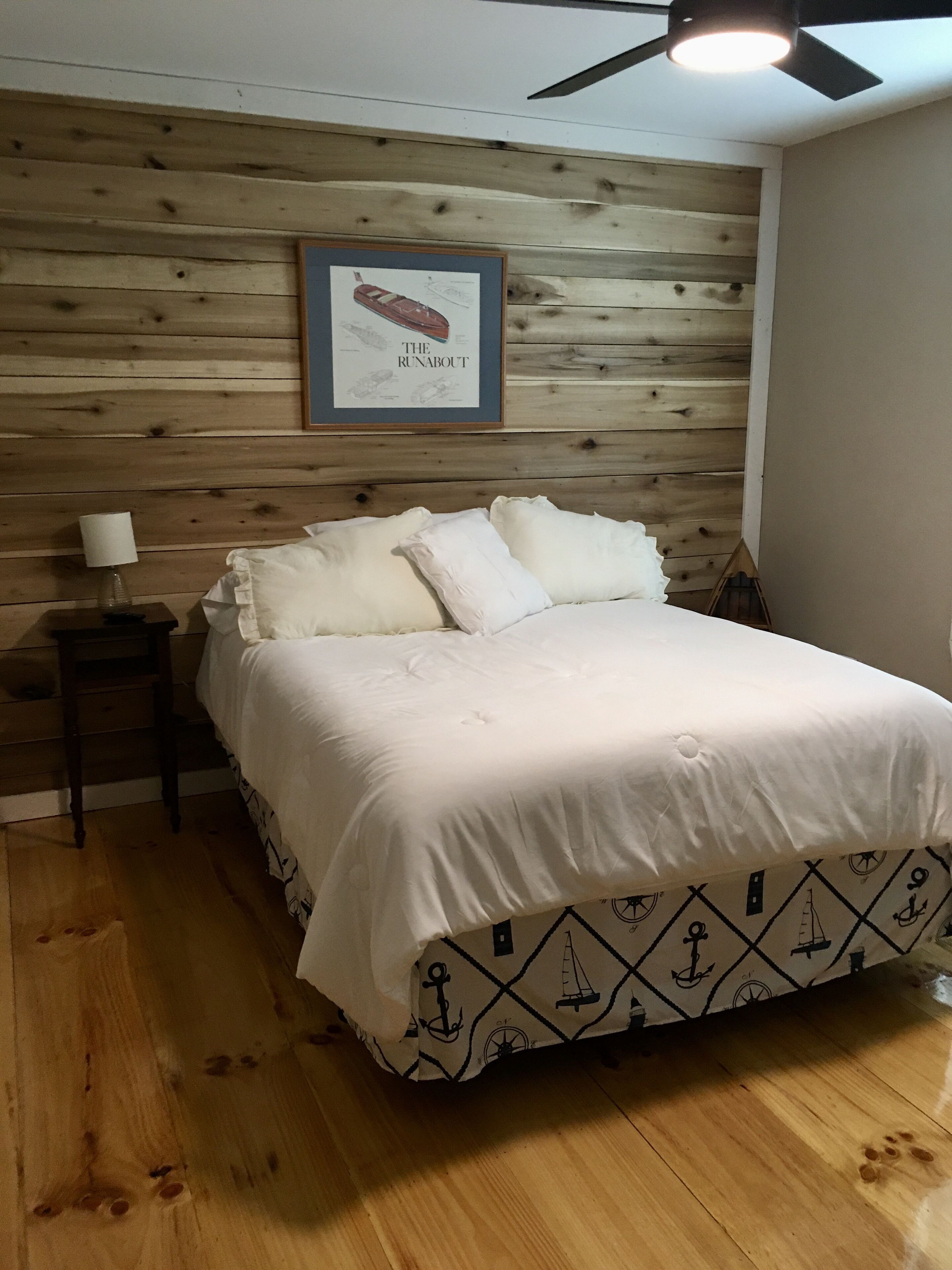 3 makuuhuonetta, työpöytä, vauvan matkasänky, Wi-Fi