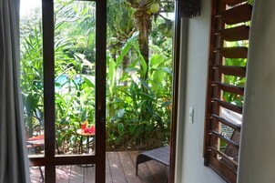 Deluxe Double Room | Individually decorated, individually furnished, travel crib, free WiFi