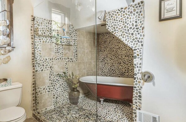 Hair dryer, towels, soap, shampoo