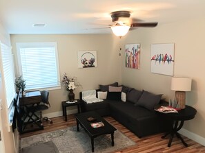 Smart TV, reproductor de DVD y libros