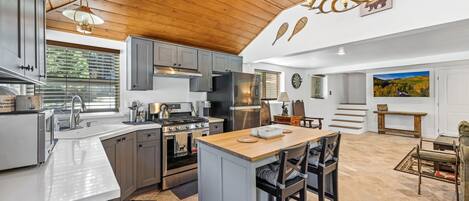 Mikrovågsugn, ugn och spishäll