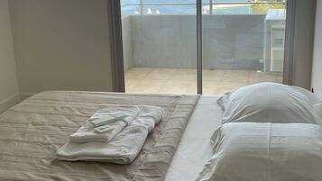 2 chambres, fer et planche Ă repasser, Wi-Fi gratuit, draps fournis