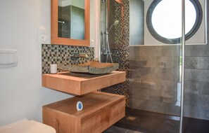 Een douche, een haardroger
