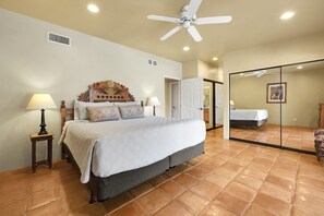 5 bedrooms, desk, iron/ironing board, travel cot