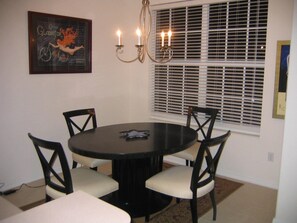 Dining - Condo in Fort Myers (Fort Myers)
